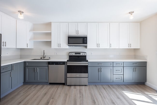 1821 5th St. in Long Beach, CA - Foto de edificio - Interior Photo