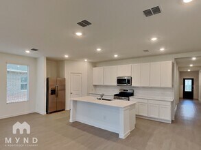 1250 Okeechobee Dr in Dallas, TX - Building Photo - Building Photo