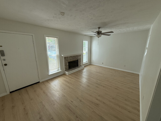 853 Nash Street in Garland, TX - Building Photo - Building Photo
