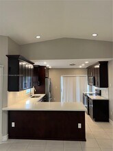 645 SE 23rd Ln in Homestead, FL - Building Photo - Building Photo