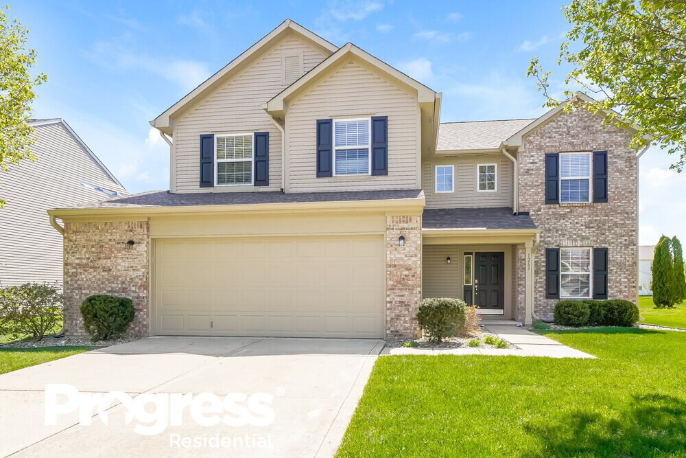 1263 Grand Canyon Ct in Franklin, IN - Building Photo