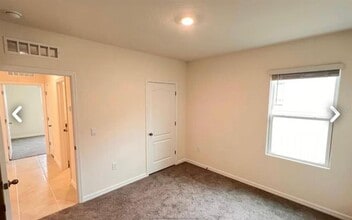 2073 Doe Run Dr in Davenport, FL - Building Photo - Building Photo