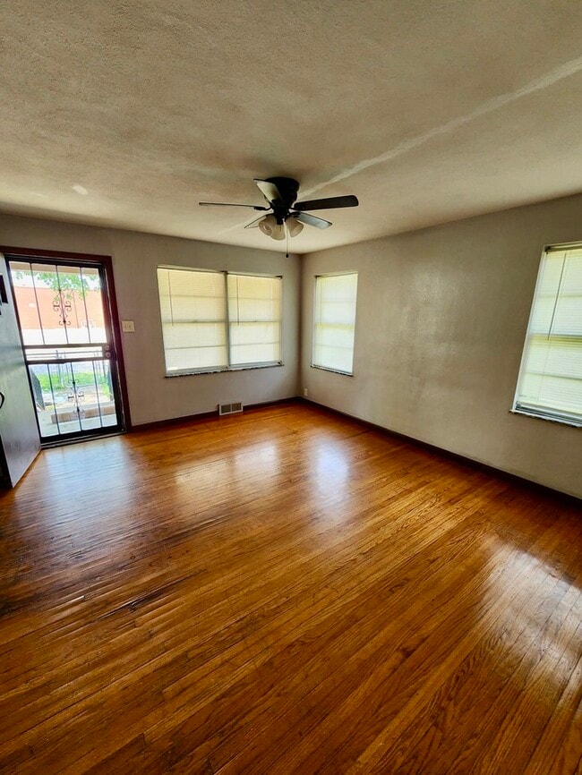 1404 N Riley Ave in Indianapolis, IN - Building Photo - Building Photo