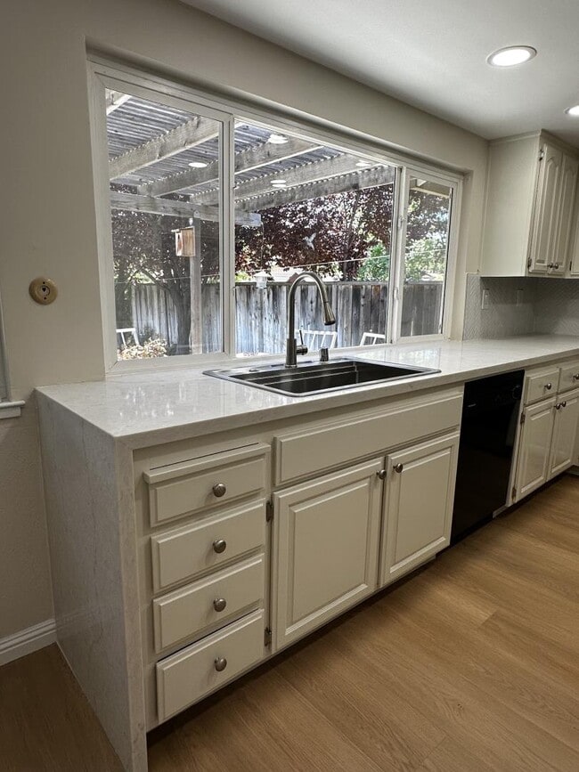property at 2035 Dorsch Rd