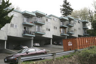 Hillside Terrace Condominiums in Portland, OR - Foto de edificio - Building Photo