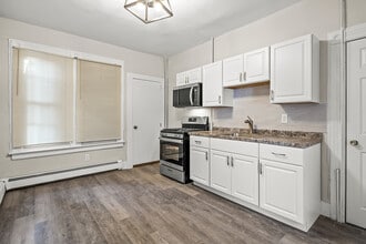 202 N 1st St, Unit 1 in Paterson, NJ - Building Photo - Building Photo