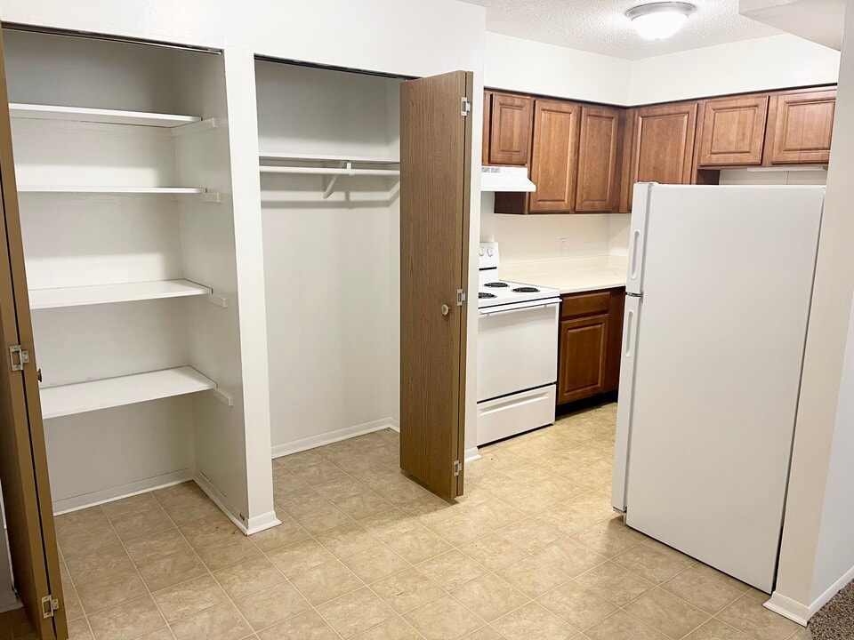 Scotchview Manor Apartments in Carlisle, IA - Building Photo