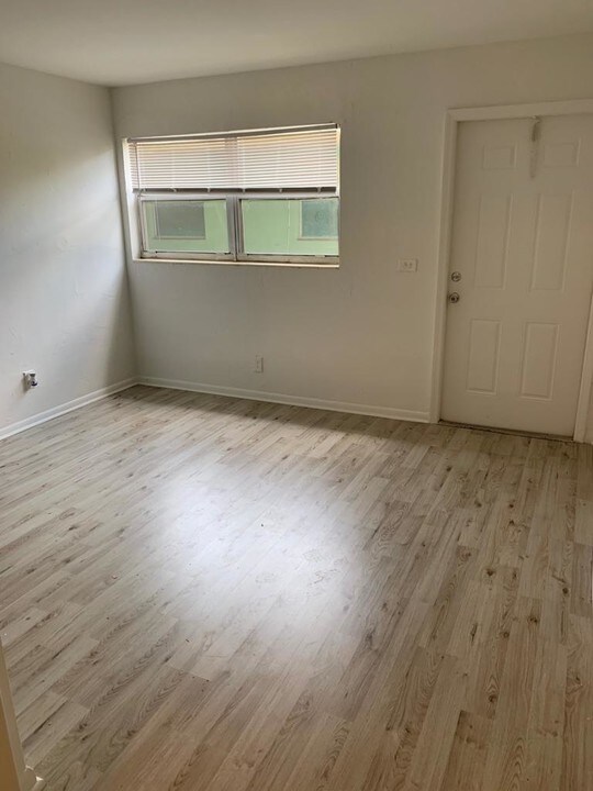 519 NW 8th Ave in Fort Lauderdale, FL - Building Photo