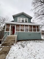 1321 Lay Blvd, Unit 1401 in Kalamazoo, MI - Building Photo