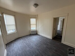31 Cedar St in Yonkers, NY - Foto de edificio - Building Photo