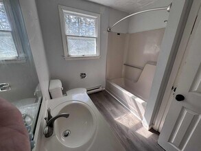 41 Goldeneye Dr in Topsham, ME - Foto de edificio - Building Photo