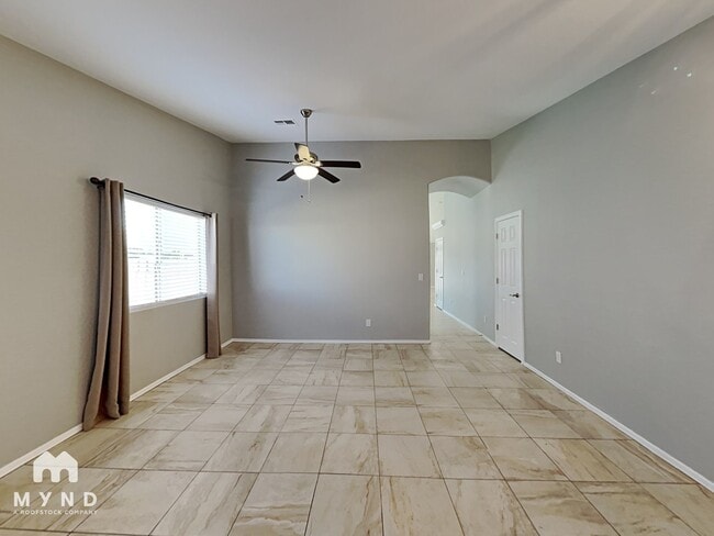2136 N Santiana Pl in Casa Grande, AZ - Building Photo - Building Photo