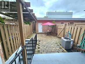 175-175 Rankin Crescent in Toronto, ON - Building Photo - Building Photo