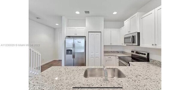 358 SE 1st Dr in Deerfield Beach, FL - Building Photo - Building Photo