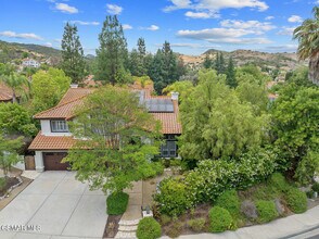 2521 Sandycreek Dr in Westlake Village, CA - Building Photo - Building Photo