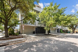 1403 Vermont St in Houston, TX - Building Photo - Building Photo