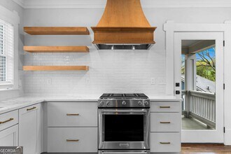 795 St Charles Ave NE in Atlanta, GA - Building Photo - Building Photo