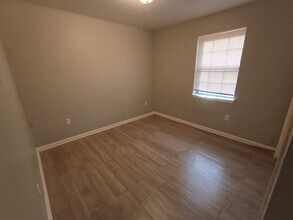 1666 N Rosedale Dr in Baton Rouge, LA - Building Photo - Building Photo