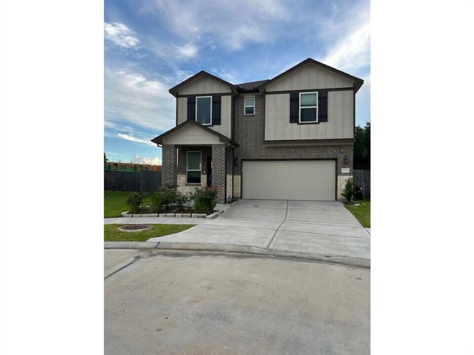 12312 Swae Lee St in Houston, TX - Building Photo