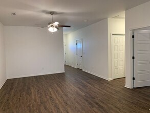 332 Alex Jordan Dr. in Duenweg, MO - Building Photo - Building Photo