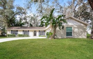 5218 Cumberland Dr in Tampa, FL - Building Photo