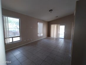 7644 E Regina St in Mesa, AZ - Building Photo - Building Photo