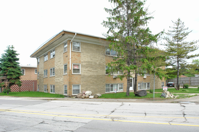 4310 W North Ave in Stone Park, IL - Foto de edificio - Building Photo