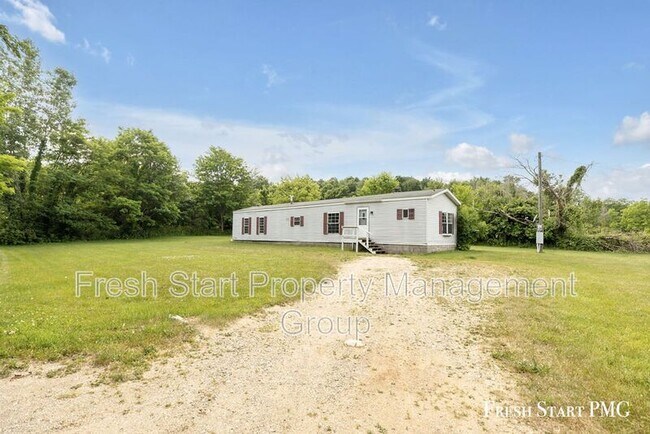 52959 38th Ave in Bangor, MI - Building Photo - Building Photo