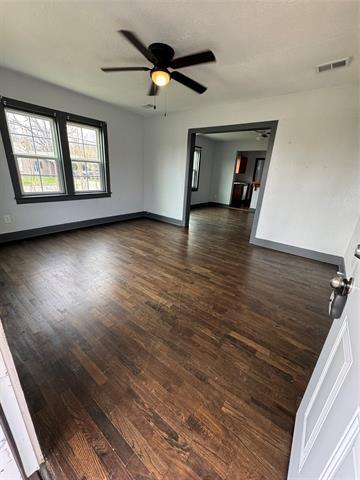 1131 W Munson St in Denison, TX - Building Photo - Building Photo