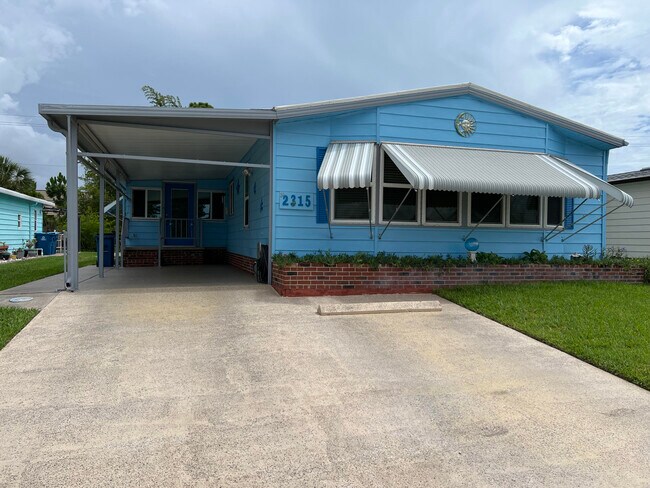 property at 2315 Coconut Palm Dr