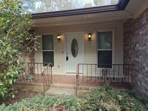 5183 Fairington Dr in Evans, GA - Building Photo - Building Photo
