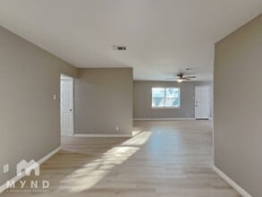 204 E Ave C in Waxahachie, TX - Building Photo - Building Photo