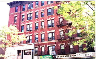 301-303 E 85th St in New York, NY - Building Photo