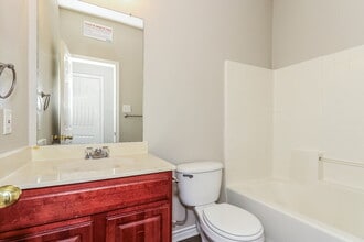 9328 Rhoni Ct in Fort Worth, TX - Foto de edificio - Building Photo