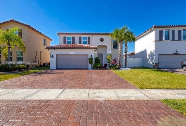 8175 NW Greenbank Cir in Port St. Lucie, FL - Building Photo - Building Photo