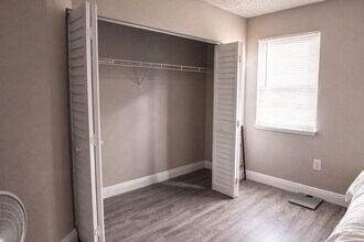 5065 Wiles Rd in Coconut Creek, FL - Building Photo - Building Photo