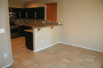 7115 Quarterhorse Ln in Las Vegas, NV - Building Photo - Building Photo