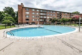 10570 Main St in Fairfax, VA - Building Photo - Building Photo