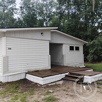 524 Arnall Dr in Allenhurst, GA - Building Photo