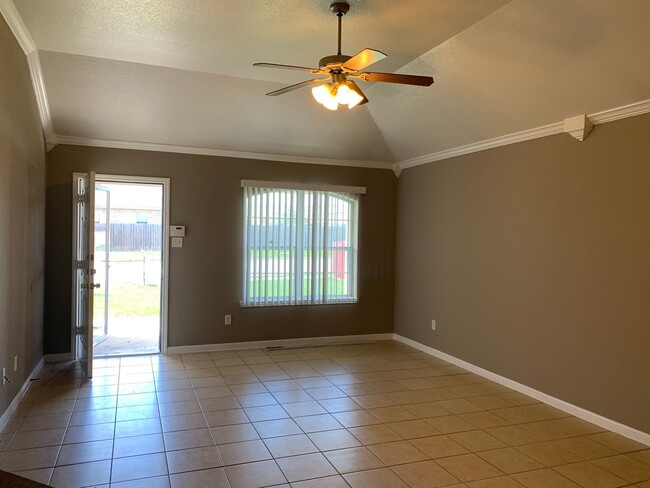 4100 Elms Run Cir in Killeen, TX - Building Photo - Building Photo