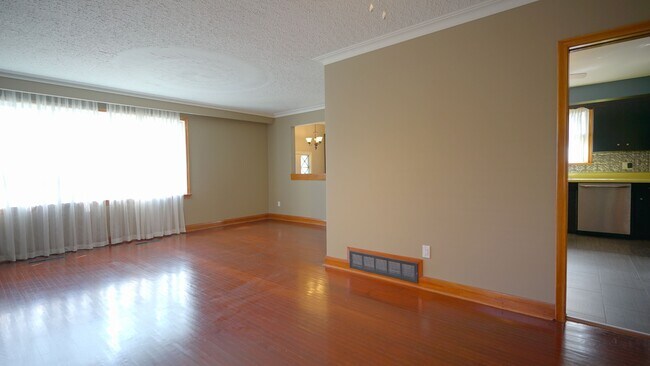 94 Glenhaven St in Toronto, ON - Building Photo - Building Photo