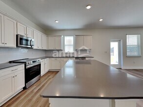 3710 Lk Blf Lp, Unit 1402 in Apopka, FL - Building Photo - Building Photo