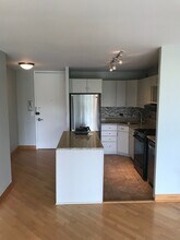 1960 N Lincoln Park W in Chicago, IL - Building Photo - Building Photo