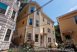 23 A Kelly Rd in Cambridge, MA - Building Photo - Building Photo