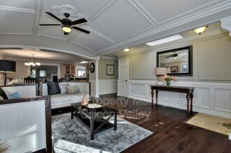 1534 Constanso Way in San Jose, CA - Foto de edificio - Building Photo