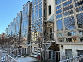 211 R St NE in Washington, DC - Building Photo