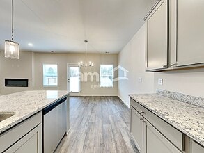 3260 Emberly Dr in Roebuck, SC - Foto de edificio - Building Photo