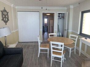 2406 N Ocean Blvd in Myrtle Beach, SC - Building Photo - Building Photo