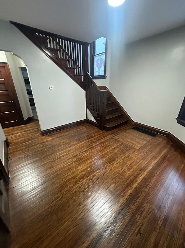 2605 Benninghofen Ave in Hamilton, OH - Building Photo - Building Photo