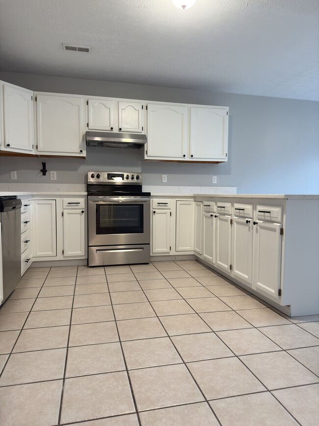 Rystan Place in Morgantown, WV - Building Photo - Building Photo